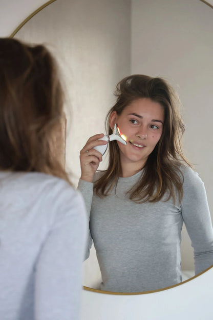 Skin rejuvenation device